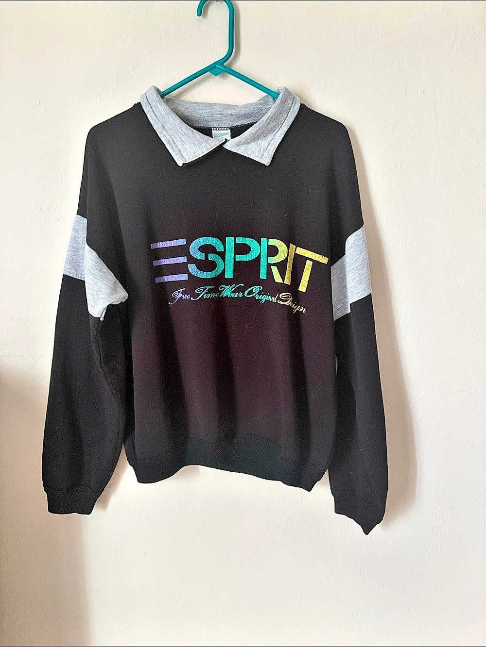 VTG Esprit rainbow Collared Sweatshirt Size Large